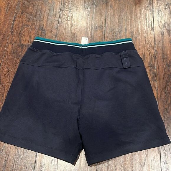 Fabletics The Lafayette Shorts size M NWT classic navy perfect for training - Picture 7 of 11